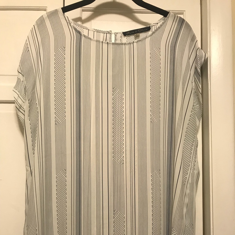 Pin striped sleeveless blouse